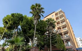 Lara Dinc Hotel